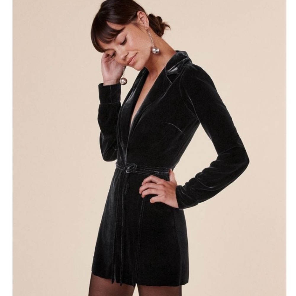 Reformation Lindley Velvet Dress in Nior